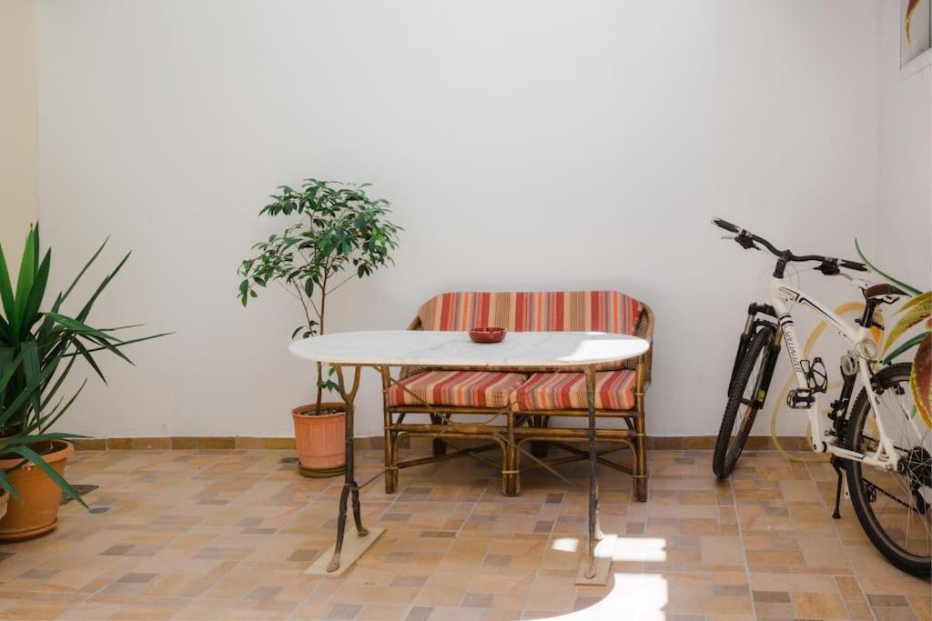 Renovated, Open And Functional Old City House Iráclio Exterior foto